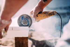 A Comprehensive Guide to Cutting Quartz Countertops: Techniques, Tips, and Tools