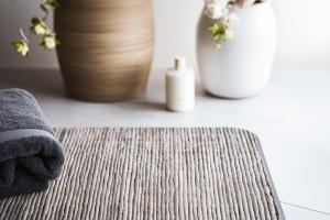 2 Simple Methods to Clean Your Rubber Bath Mat and Maintain Its Freshness