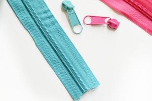 Easy Ways to Make a Zipper Slide Smoothly Using Household Items