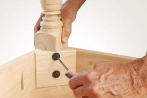 Mastering the Art of Attaching Table Legs: A Comprehensive Guide