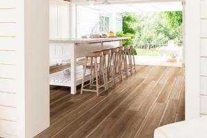 Ultimate Guide to Choosing Vinyl Plank Flooring: A Comprehensive Step-by-Step Approach