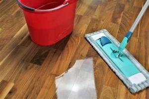 Ultimate Guide on How to Effectively Clean Sticky Hardwood Floors