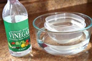 Ultimate Guide: How to Effectively Clean Yellowed and Discolored Plastic