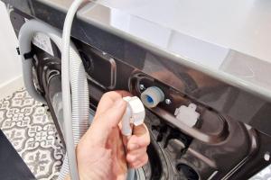 Ultimate Guide: How to Disconnect a Washing Machine Effortlessly