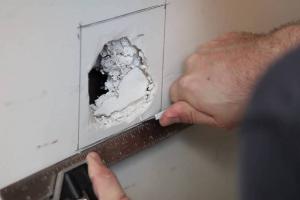 Ultimate Guide: How to Fix a Hole in a Wall Like a Pro
