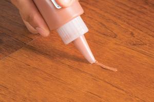Ultimate Guide to Fixing Vinyl Scratches: Expert Tips & Tricks
