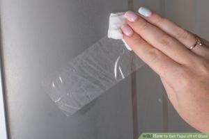 Ultimate Guide: How to Easily Remove Tape from Glass Surfaces
