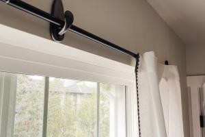 Effortless Elegance: How to Hang Curtains with Command Hooks
