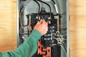 Step-by-Step Guide on How to Install a Transfer Switch for Your Home