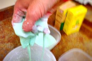 Creative Alternatives: How to Make Oobleck Without Cornstarch