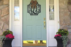 Revitalize Your Home: A Step-by-Step Guide to Painting an Exterior Door