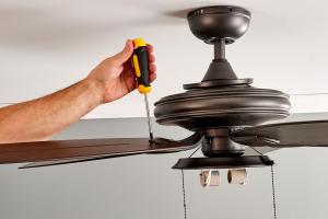 Ultimate Guide: How to Safely & Easily Remove a Ceiling Fan