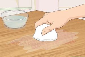 Ultimate Guide: How to Easily Remove Red Wine Stains from Hardwood Floors and Tables