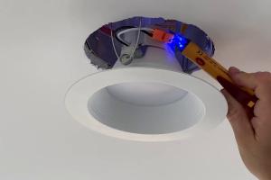 Effortless Guide: How to Replace a Recessed Bulb Without Removing the Fixture