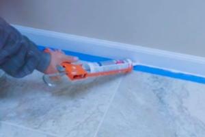 How to Effectively Seal Gaps Between Baseboards and Floors: A Comprehensive Guide