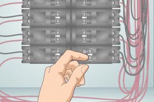 How to Accurately Measure the Amperage of Electrical Outlets