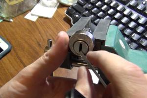 Mastering the Art of Mailbox Lock Picking: A Comprehensive Guide