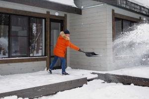 Mastering the Art of Snow Shoveling: A Comprehensive Guide to Safe and Efficient Snow Removal