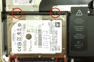 Step-by-Step Guide: Removing and Replacing the Hard Drive in a MacBook Pro